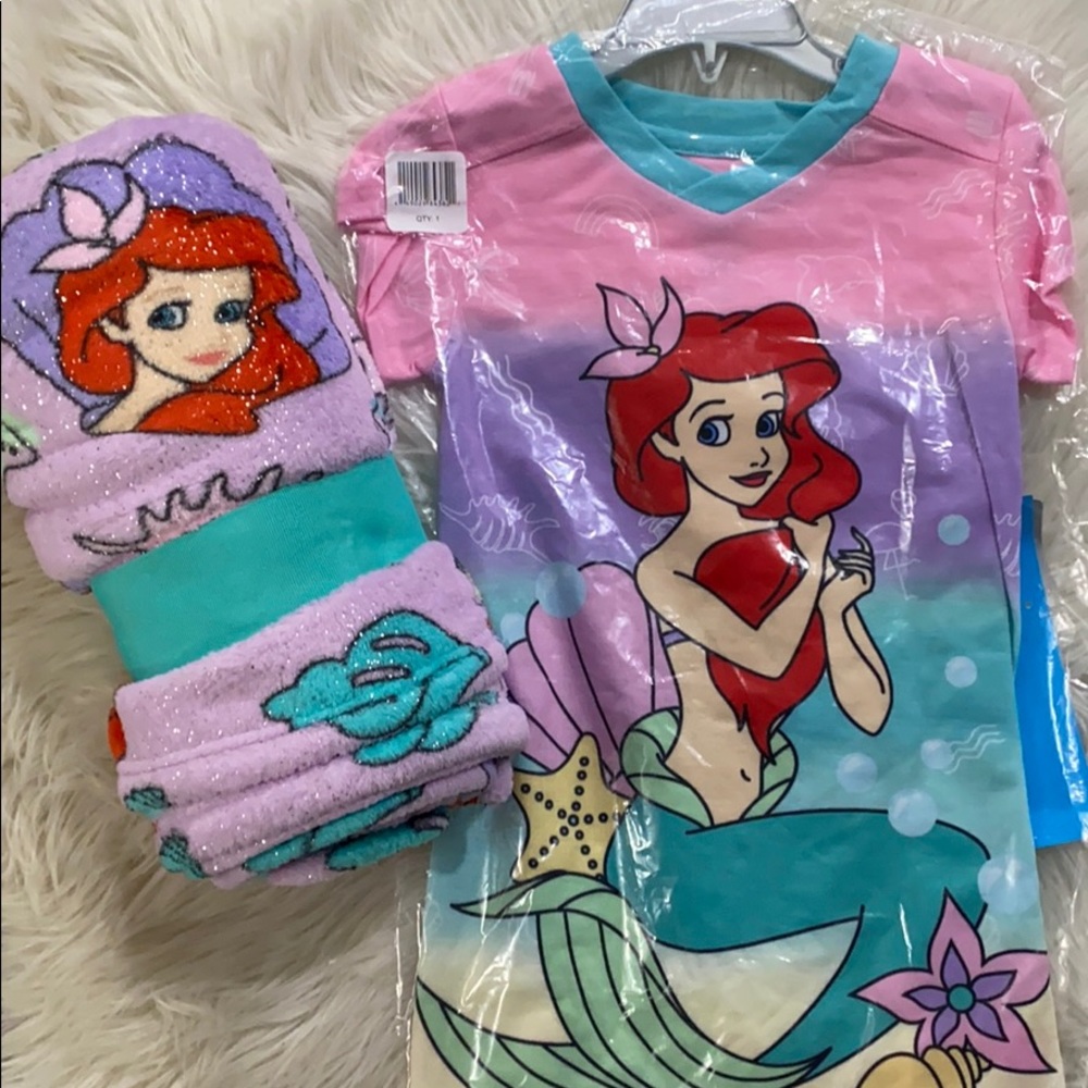 NWT Disney’s Ariel Nightgown and blanket bundle